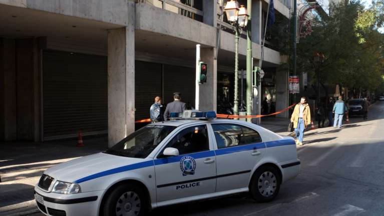 Ληστεία στο ΕΒΕΑ στο κέντρο της Αθήνας μέρα μεσημέρι!