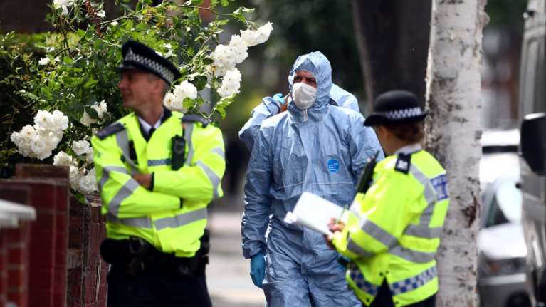 Αυτοκίνητο έπεσε πάνω σε μουσουλμάνους στο Νιουκάστλ