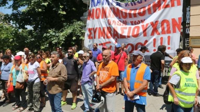 Ο Μπουτάρης να ανακαλέσει την ανάθεση σε ιδιώτη της αποκομιδής σκουπιδιών