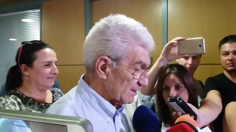 Χοντρό «παζάρι» Μπουτάρη- συμβασιούχων για τους...ιδιώτες