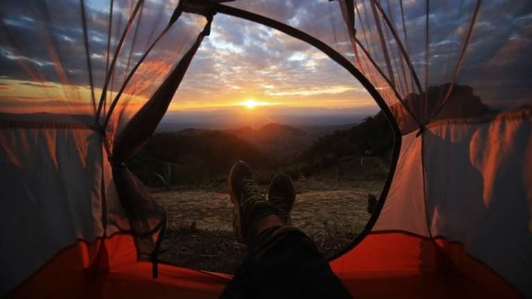 Μέτρα κατά του ελεύθερου κάμπινγκ ζητούν οι επαγγελματίες του κλάδου