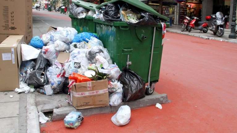 Με υπογραφή Μπουτάρη ιδιωτικά απορριμματοφόρα στους δρόμους