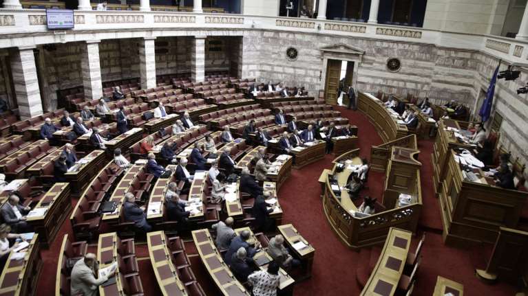 Την ερχόμενη Τετάρτη στην Ολομέλεια το πόρισμα για Παπαντωνίου