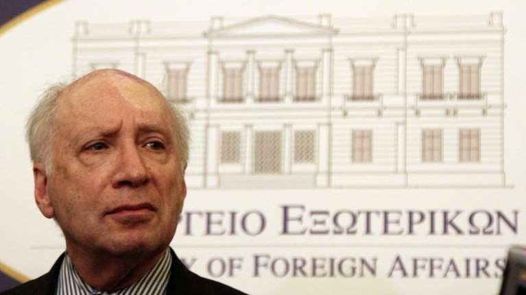 Κινητικότητα στο Σκοπιανό: Σε ΠΓΔΜ και Αθήνα ο Μάθιου Νίμιτς