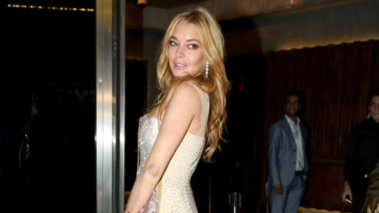 Ποιες προσκάλεσε η Λόχαν στη Μύκονο για τα γενέθλιά της