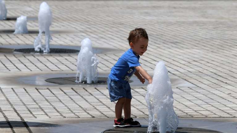 Εχει και ο καύσωνας τις όμορφες πλευρές του! φωτό