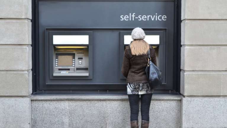 50 χρόνια ΑΤΜ  Το μηχάνημα που άλλαξε τη δοσοληψία μετρητών παγκοσμίως