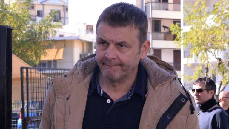 Πένθος για τον Απόστολο Γκλέτσο- Πέθανε ο πατέρας του [φωτό]