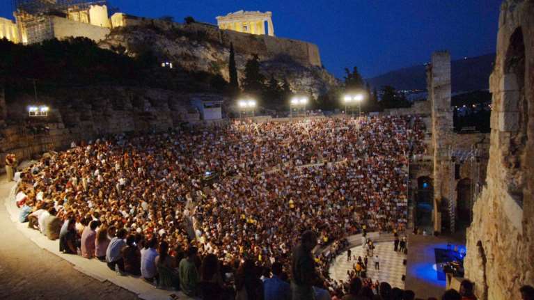 Στάση εργασίας στο φεστιβάλ Αθηνών και ευχαριστίες στους καλλιτέχνες