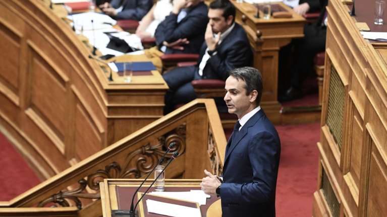 Μητσοτάκης σε Τσίπρα:  Η εξουσία σας έχει διαφθείρει