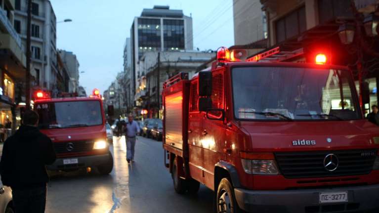 Πυρκαγιά σε πολυκατοικία στο κέντρο της Θεσσαλονίκης