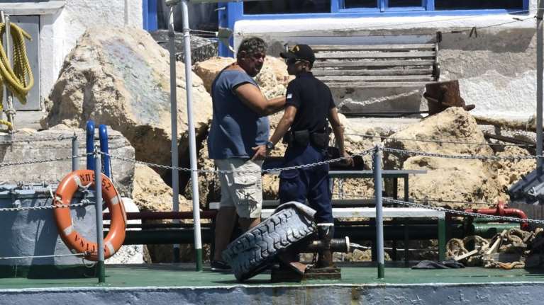 Αύριο στο αυτόφωρο πλοίαρχος και ναύτης της υδροφόρας - Οι κατηγορίες