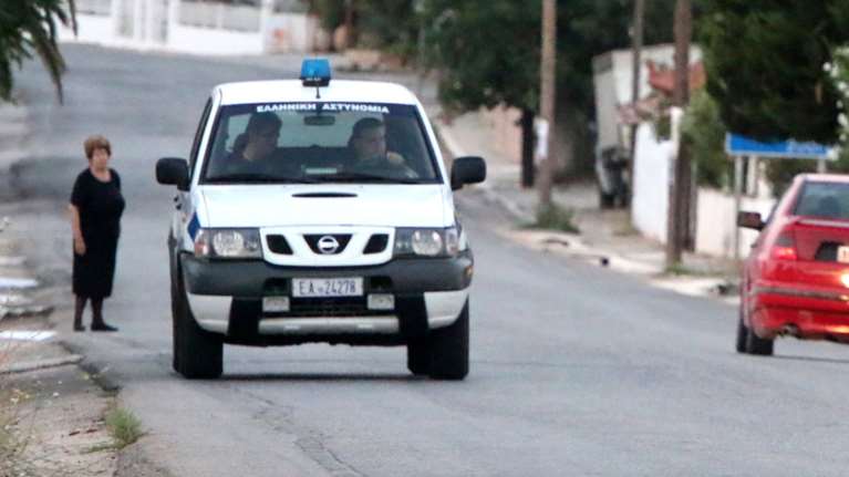 Δεν βρέθηκαν ακόμη οι γονείς του μικρού που περιπλανιόταν μόνος