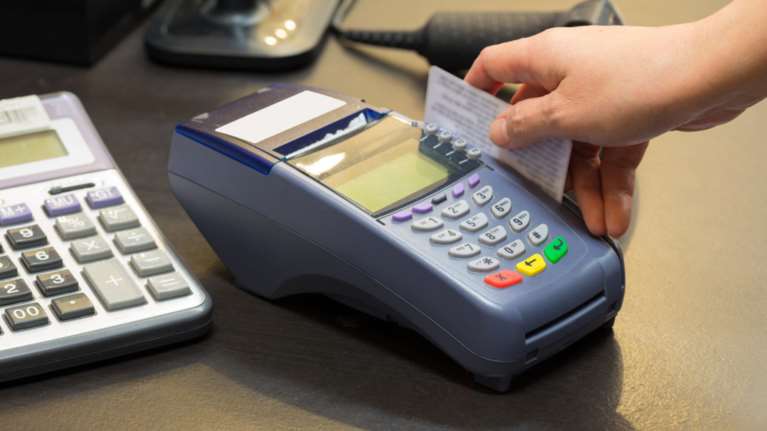 Αρχίζουν οι κληρώσεις για τα χρηματικά έπαθλα της εφορίας