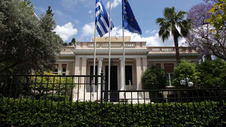 Εκνευρισμός στο Μαξίμου από τις αποκαλύψεις για το 2015