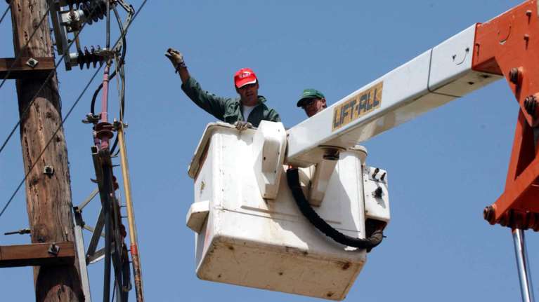 Σοβαρά προβλήματα ηλεκτροδότησης αντιμετωπίζει το Παγκράτι