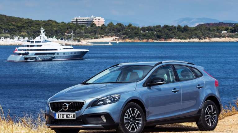 V40 Cross Country Τ3 1.5 Auto: 21.900 € &amp; δωρεάν το πακέτο Business