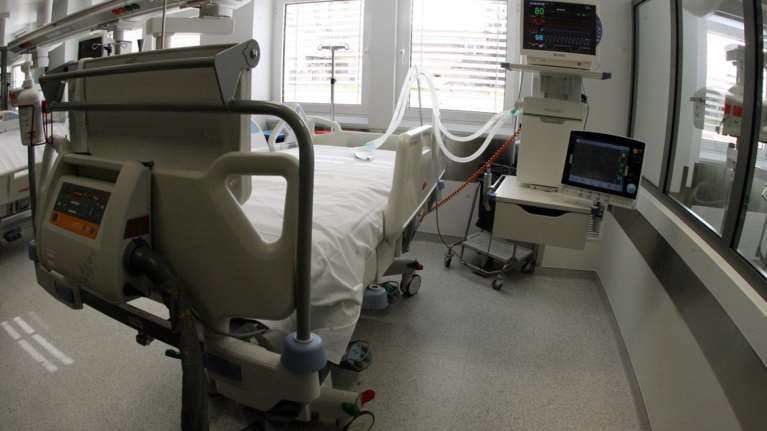 Κρήτη: Σε κρίσιμη κατάσταση 18χρονη- Πιθανόν από αέριο γέλιου