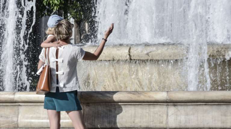Καύσωνας και σήμερα με 40άρια -πότε θα αρχίσει να δροσίζει