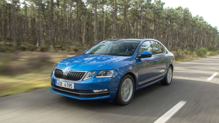 Η ανανεωμένη Skoda Octavia τα έχει όλα και κάτι παραπάνω