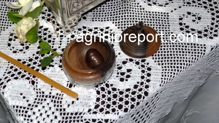 Απίστευτο! Πιστοί προσκήνυσαν κάστανο που είχε βράσει ο Παΐσιος