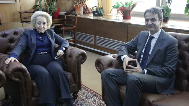 Βολές Θάνου κατά ΝΔ -  Πειραιώς: Άξια τα οδοιπορικά σου