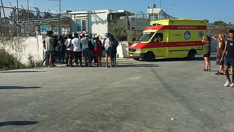 Επεισόδια στη Μόρια: Επτά τραυματίες αστυνομικοί και 31 συλλήψεις