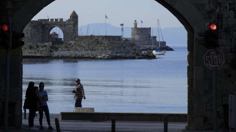 Ηλιοφάνεια σε όλη τη χώρα με μικρή άνοδο της θερμοκρασίας