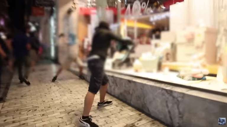 Εκτροπα Ερμού: Toυς άφησαν να τα σπάσουν &amp; τώρα τους ψάχνουν στις κάμερες