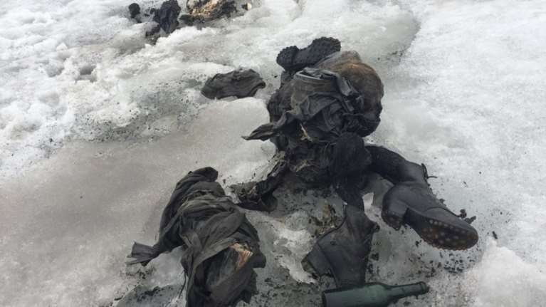 Ζευγάρι που χάθηκε το 1942 βρέθηκε θαμμένο στο χιόνι
