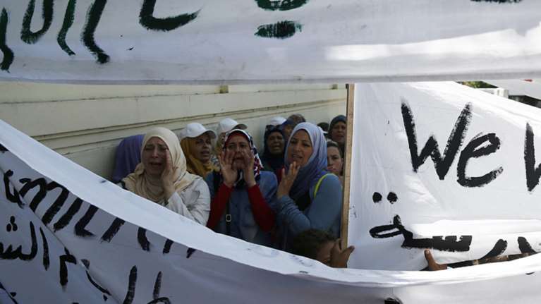 Διαμαρτυρία μεταναστών έξω από τη γερμανική πρεσβεία στην Αθήνα