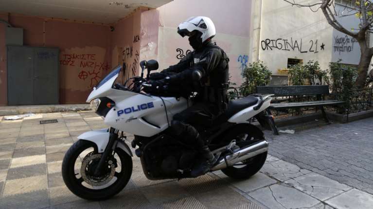 Επικίνδυνες περιπολίες της ΕΛΑΣ μόνο με τον... οδηγό καταγγέλει η ΠΟΑΣΥ