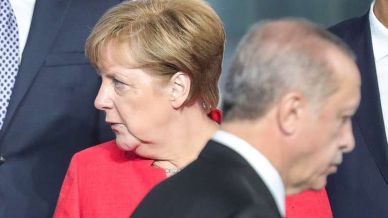 Στα άκρα η κόντρα με την Άγκυρα: Σκληρά μέτρα από το Βερολίνο