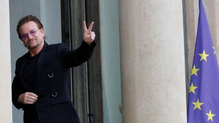 Μακρόν: Ποντάρει στο Μπόνο για να τονώσει την δημοτικότητα του