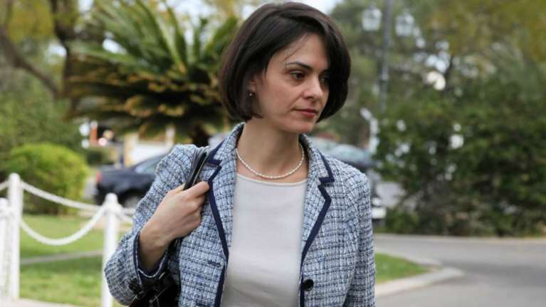 Βελκουλέσκου: Η κυβέρνηση έχει «φουλ ατζέντα» μπροστά της