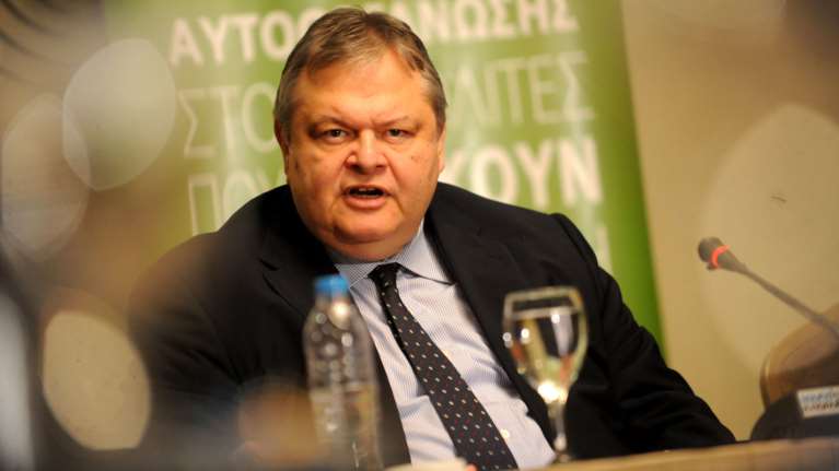 Βενιζέλος: Δεν θα γίνω ούτε Γεώργιος Μαύρος ούτε Γεώργιος Παπανδρέου