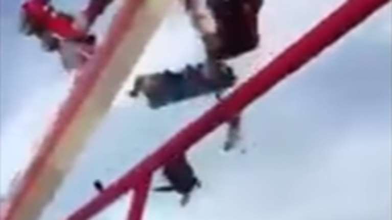 Σοκαριστικό δυστύχημα σε λούνα παρκ με νεκρο και τραυματίες -  Βίντεο