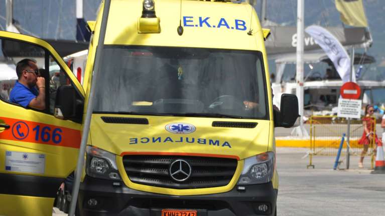 Επιχειρηματίας κρεμάστηκε με την γραβάτα του στη Ναύπακτο