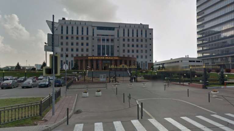 Τρεις νεκροί μετά από τη συμπλοκή σε δικαστήριο της Μόσχας