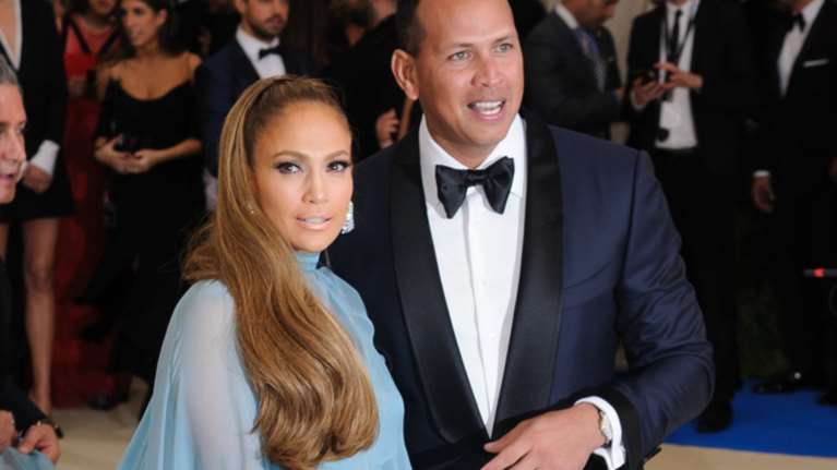 Θα ντυθεί (ξανά) νυφούλα η Τζένιφερ Λόπεζ;