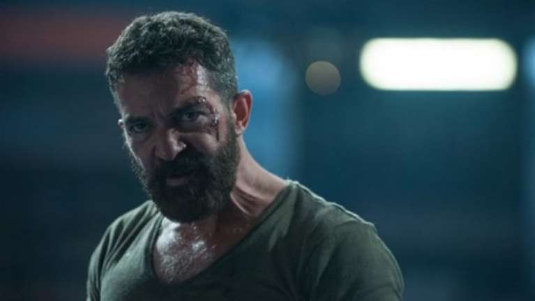 Ο Αντόνιο Μπαντέρας επιστρέφει και είναι αγριεμένος (Βίντεο)