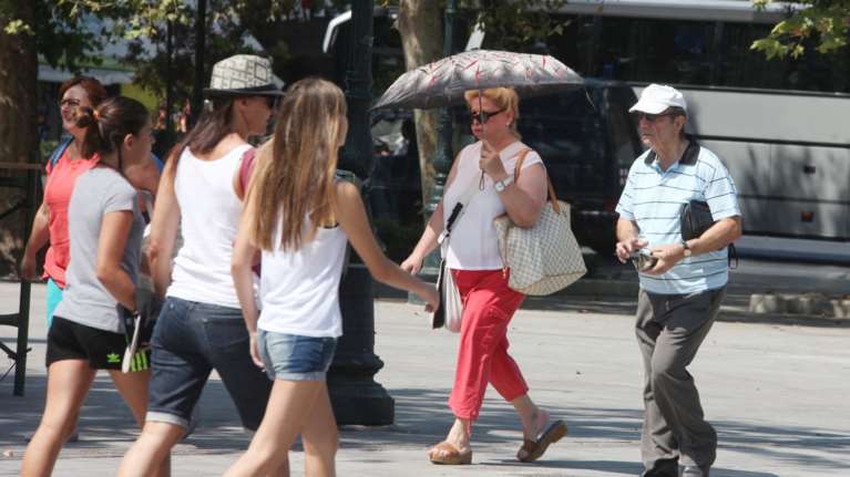 Eκτακτο δελτίο της ΕΜΥ: «Καμίνι» η χώρα το Σαββατοκύριακο