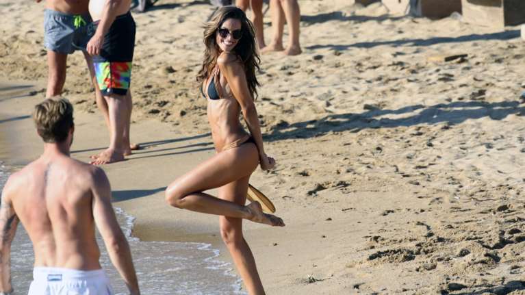 Καυτό καλοκαίρι 2017: Διασημότητες στη Μύκονο