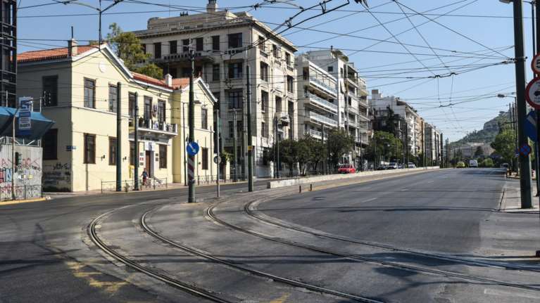 «Βόλτα» στην άδεια Αθήνα του Αυγούστου  [ΕΙΚΟΝΕΣ]