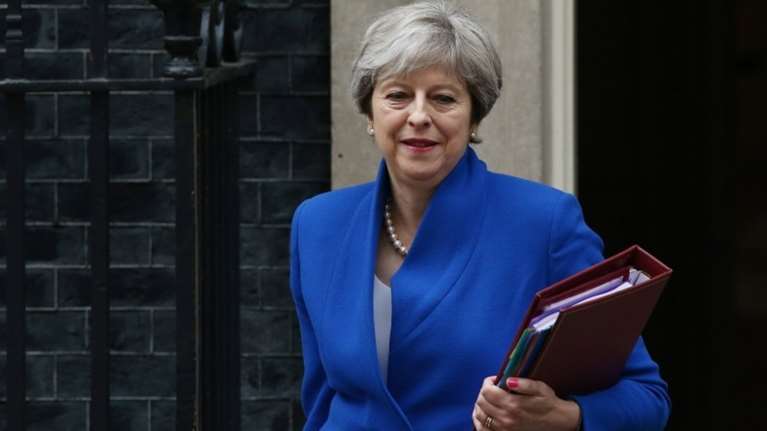 Στα 40 δισ. ευρώ ο λογαρασμός του Brexit, πίεση στη Βρετανία