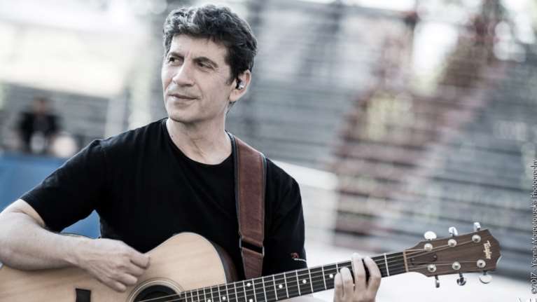 Ο Σωκράτης Μάλαμας επιστρέφει στο Θέατρο Βράχων μετά την 3μηνη περιοδεία