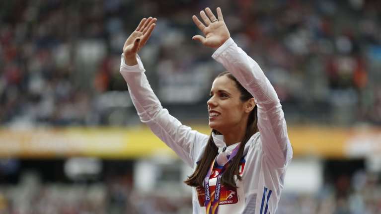 H απονομή του χρυσού μεταλλίου στην Κατερίνα Στεφανίδη