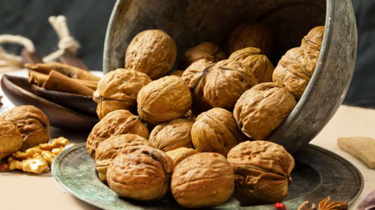 Δείτε γιατί τα καρύδια είναι αληθινός διατροφικός θησαυρός