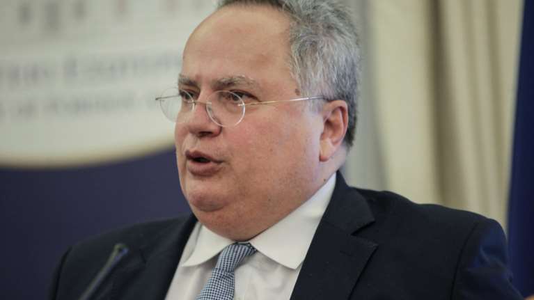 Κοτζιάς για ΝΔ: υποκλίνεται σε συκοφαντικά ξένα δημοσιεύματα