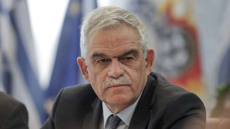 Προβληματισμός Τόσκα για τις φωτιές- Στις έρευνες και η αντιτρομοκρατική